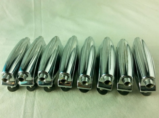 Gretsch 8x Snare Drum Lugs Round Badge RB Vintage Chrome Circle/Star 50s/60s VG — main photograph