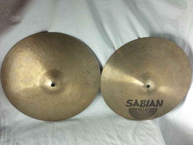 Sabian HH Hi-Hats Cymbals 14" 1450g/1510g Vintage 90s Canada Hand Hammered B20* — main photograph