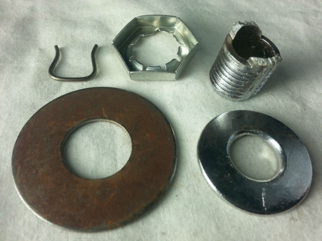Gretsch Drum Key Mount Holder Parts Lot Chrome Vintage Round Badge RB 60s* — main photograph