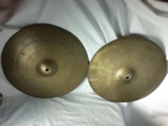 UFIP Hi-Hats Cymbals 15"1440/1460g Vintage 40s Italy K-Style Hand Hammered B20* — main photograph