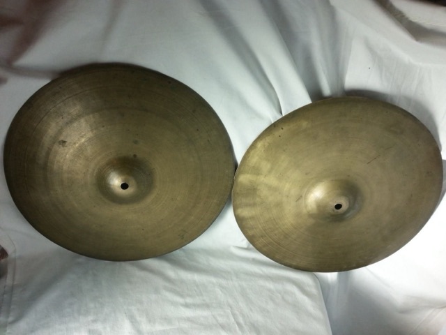 UFIP Hi-Hats Cymbals 15"1440/1460g Vintage 40s Italy K-Style Hand Hammered B20* — main photograph