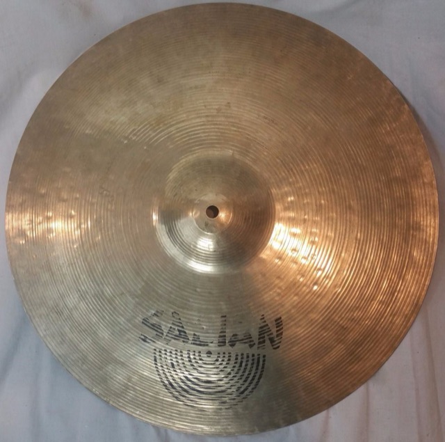 Sabian 18"Crash Cymbal Thin 1440g Hand Hammered Rare Early 80s B20 Bronze Canada — main photograph