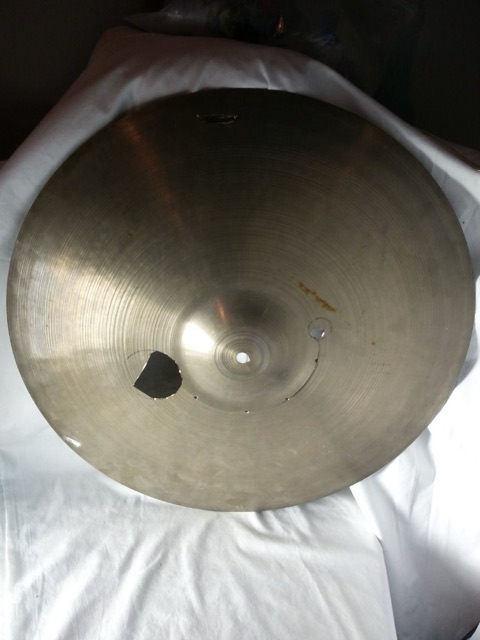UFIP 22"2560g Thin Ride Cymbal Vintage 50s B20 Italy Ajaha Cracks/Holes/Project — main photograph