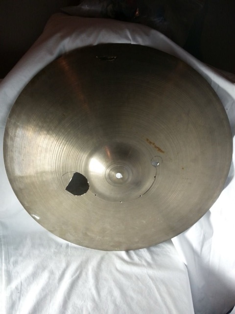 UFIP 22"2560g Thin Ride Cymbal Vintage 50s B20 Italy Ajaha Cracks/Holes/Project — main photograph