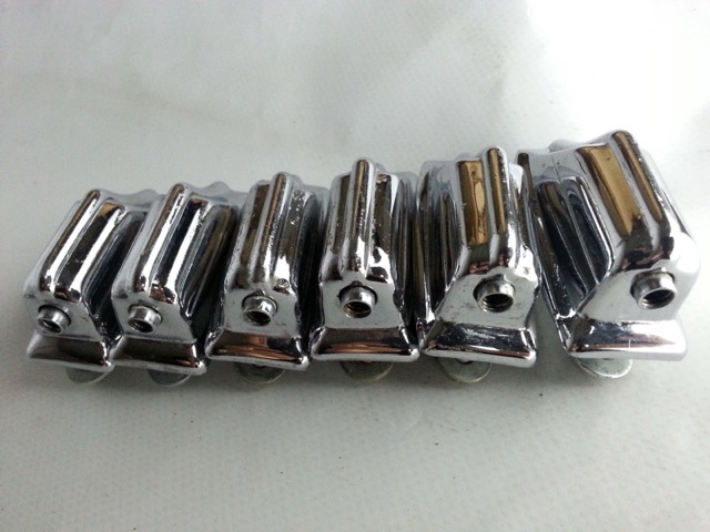 Rogers 6xBeavertail Tom Drum Lugs Chrome Powertone/Holiday Cleveland 60s 2nd Gen — main photograph