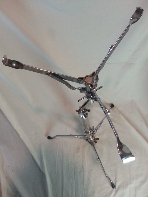 Ludwig "Atlas" Snare Drum Stand Chrome Vintage 60s-70s Sturdy Single-Braced USA — main photograph
