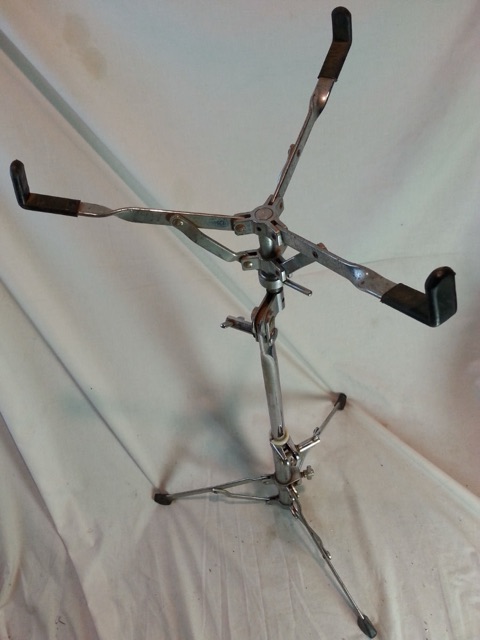 Pearl Single-Braced Basket Snare Drum Stand Vintage 60s Chrome Lightweight* — main photograph