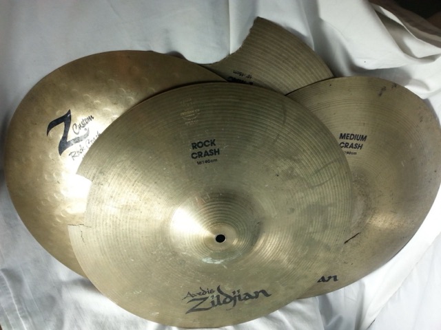 cymbal set 8 cymbals with cracks 4 zildjian 4 sabian lot — main photograph