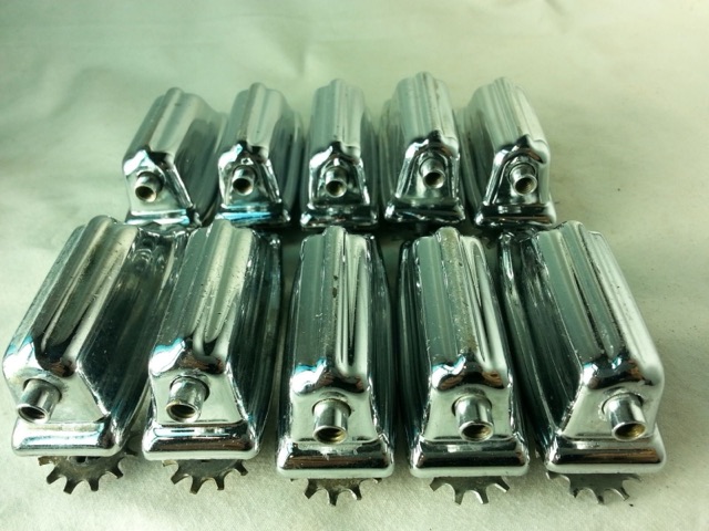 Rogers 10x Beavertail Bass Drum Lugs Chrome Dayton Powertone Hex/S Vintage 60s* — main photograph