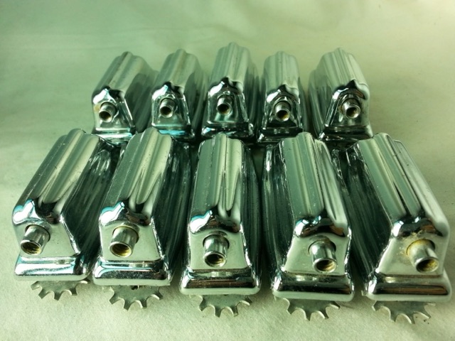Rogers 10x Beavertail Bass Drum Lugs Chrome Dayton Powertone S/Hex Vintage 60s* — main photograph