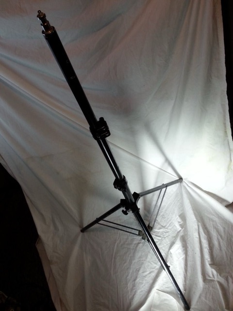 Photo Booth Stand Telescoping Tripod Backdrop Holder Heavy Duty Double-Braced* — main photograph