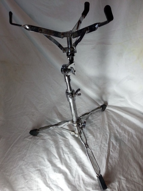 Pearl Snare Drum Stand Vintage 70s Double Braced Heavy Duty Chrome Japan* — main photograph