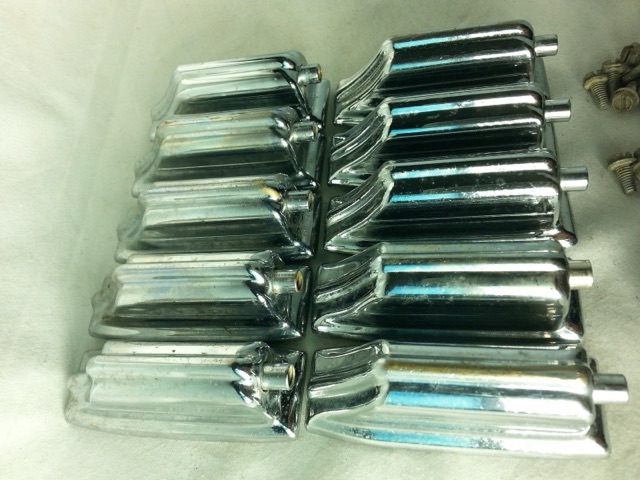 Rogers 10x Beavertail Bass Drum Lugs Chrome Holiday Cleveland/Dayton Vintage60s — main photograph