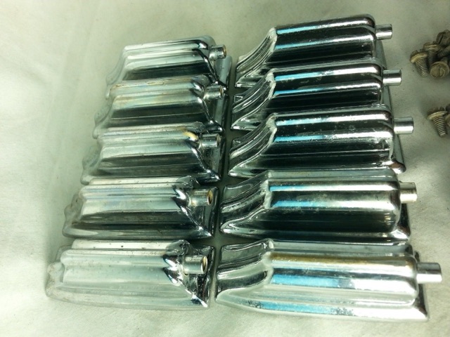 Rogers 10x Beavertail Bass Drum Lugs Chrome Holiday Cleveland/Dayton Vintage60s — main photograph