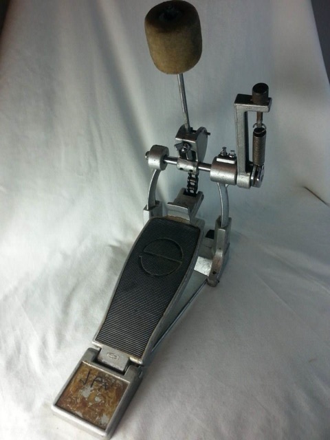 Space Percussion Bass Drum Pedal Upright Single-Spring Vintage 70s* — main photograph