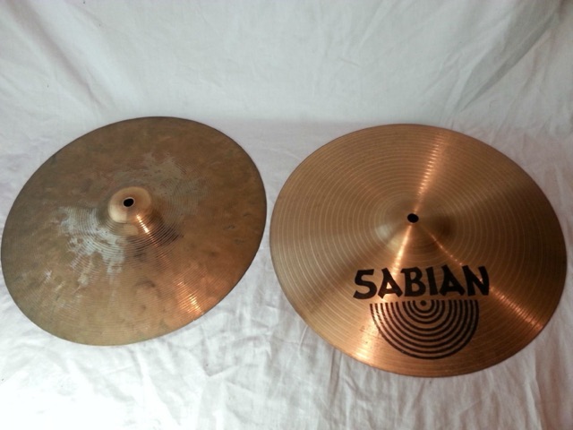 Sabian Hi-Hats Cymbals 14" 1090/1140g Medium B8/Vintage Patina Top Canada* — main photograph