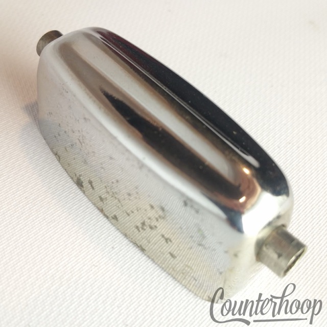 Rogers Bread&Butter Snare Drum Lug 1 5/8" Ridged Cleveland, OH Holiday USA 60s* — main photograph