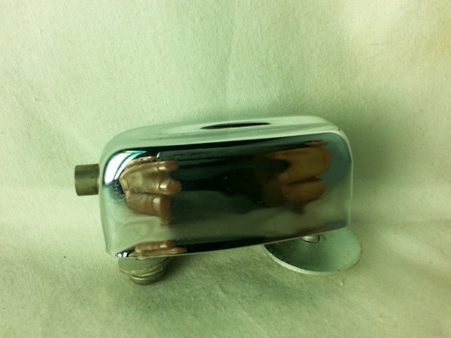 Rogers Bread&Butter Tom Drum Lug 1 5/8" No Cracks Ridged Cleveland Holiday 60s* — main photograph
