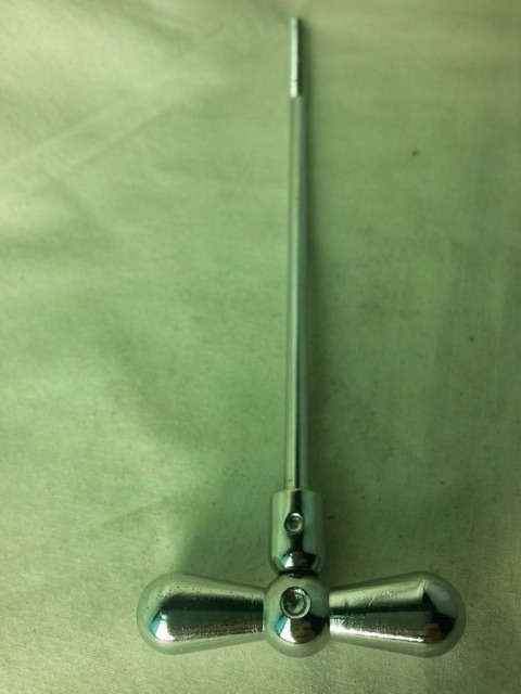 Rogers 1x Bow-Tie Bass Drum Tension T-Rod Screw 7 3/8"Holiday Cleveland 50s-60s — main photograph