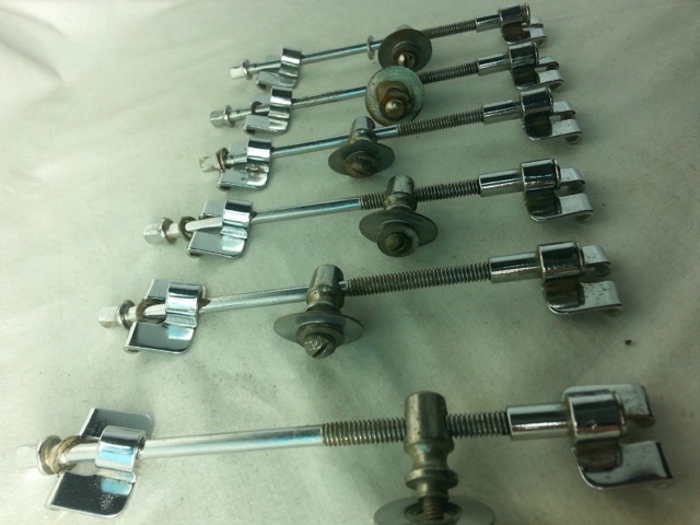 Rogers 6x Classmate Snare Drum Tension T-Rods+Clips 4 1/2"Holiday Cleveland 60s — main photograph