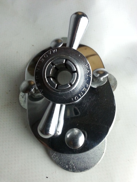 Rogers Swivomatic Bass Drum Spur/Tom/Cymbal Arm Mount Cleveland USA Holiday 60s — main photograph