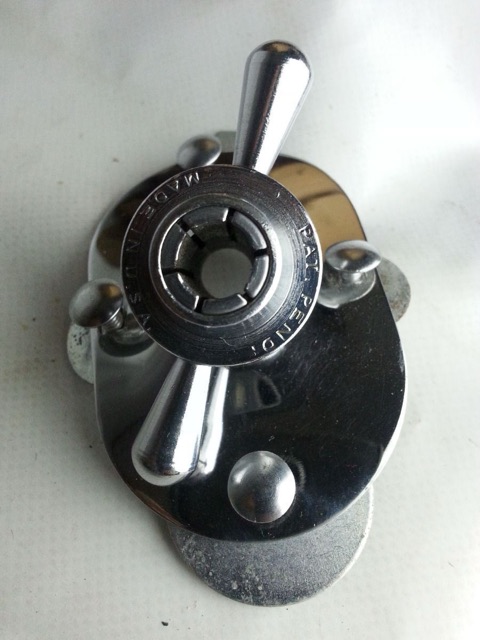 Rogers Swivomatic Bass Drum Spur/Tom/Cymbal Arm Mount Cleveland USA Holiday 60s — main photograph