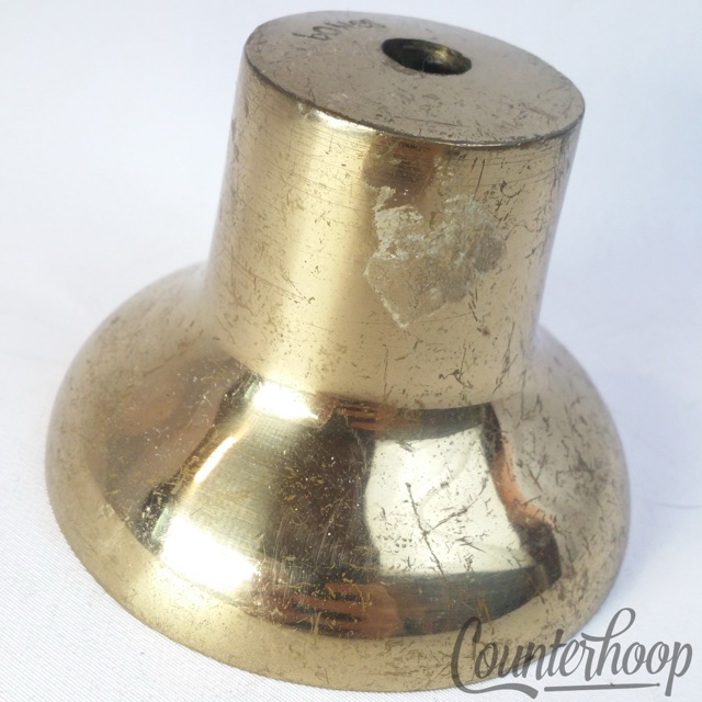 Cast Brass / Bronze 4 1/2" Dinner Bell Solid Metal 870g Percussion Instrument* — main photograph