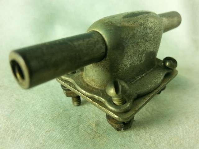 Leedy 1x 4-Hole/Professional Snare Drum Lug Nickel Elkhart,IN USA 30s Vintage VG — main photograph