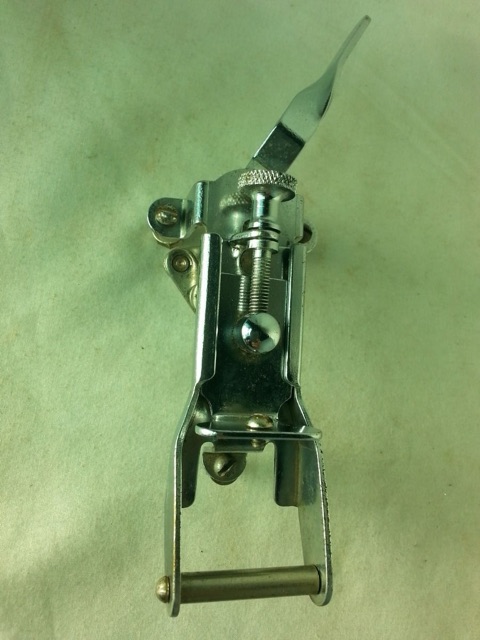 Leedy 3-Pt Broadway Throw-Off Strainer Chrome Slingerland Point Tensioner 50s* — main photograph