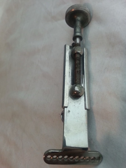 Leedy&Ludwig Snare Drum Strainer Nickel Vintage 50s 2 7/16"Marching Parade Part* — main photograph