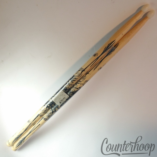 🔥Aerosmith Disney Parks Rock'N'Roller Coaster Drum Sticks Drumsticks NOS Unopen — main photograph