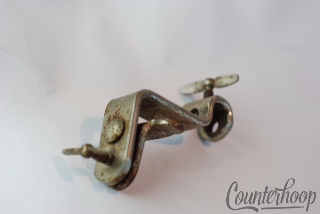 Leedy&Ludwig Cymbal L-Arm Holder Clamp-On Bass Drum Hoop Mount Nickel Vintage* — main photograph
