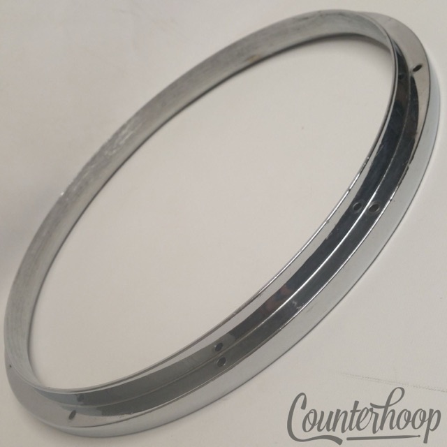 Ludwig Die Cast Rim Snare Drum Hoop 1lb14oz Chrome Vintage 70s 10-Lug Heavy-Duty — main photograph