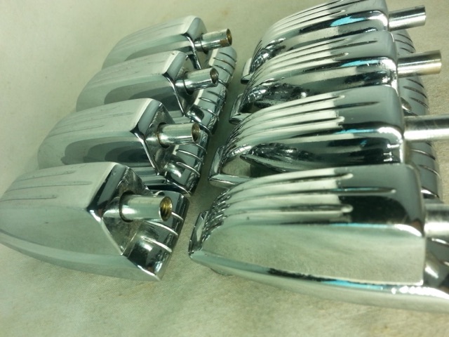Ludwig 8x Bass Drum/Floor Tom Lugs Vintage Chrome Long Swivel Super Classic 60s — main photograph