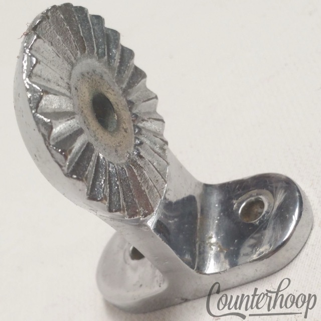 Leedy Tom Mount Bracket Holder Ratchet Part Chrome Early American US Vintage 30s — main photograph