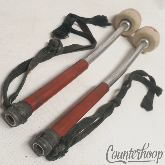 Ludwig 2x 2331 Bass Drum Mallets Vintage60s Marching Aluminum Stick Pair w/Thong — main photograph