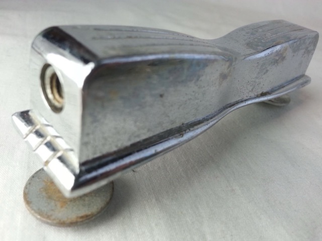 Ludwig WFL 1x Bow-Tie Bass Drum Lug Chrome 50s/60s Vintage Bowtie Club-Date USA — main photograph