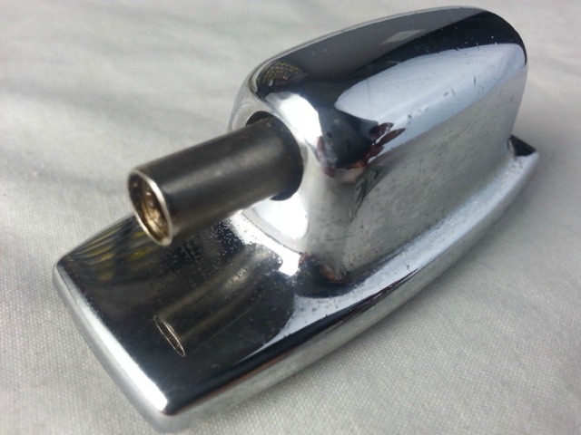 Ludwig 1x Standard Bass Drum Lug 2 3/16"Large Size Chrome Vintage 60s/70s Rocker — main photograph