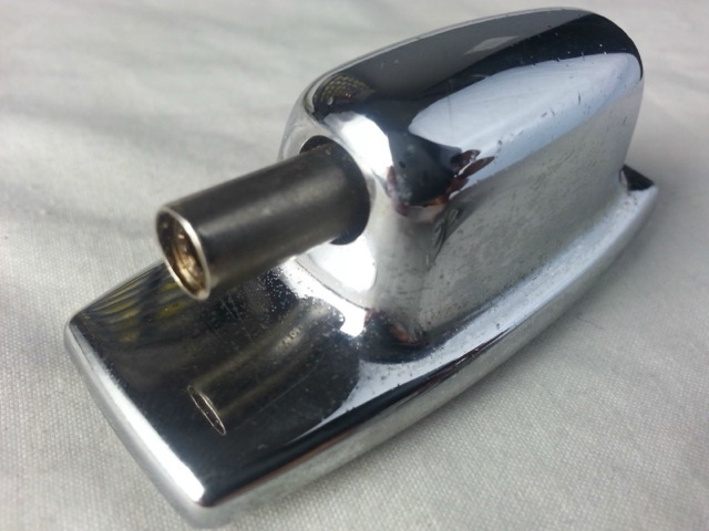 Ludwig 1x Standard Bass Drum Lug 2 3/16"Large Size Chrome Vintage 60s/70s Rocker — main photograph