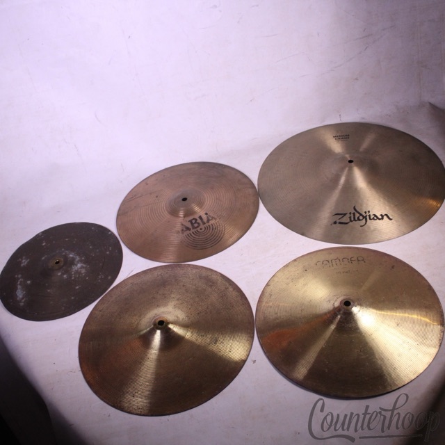 Cymbal Lot 18" Zildjian 80s Medium Crash, 14" Sabian B8, Camber 14"Hi-Hats,12"* — main photograph