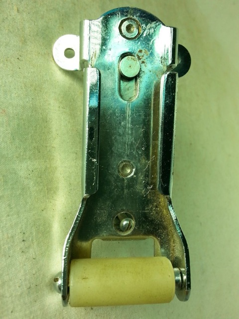 Slingerland Snare Drum Strainer Parallel Throw-Off Backing Plate Chrome Parts* — main photograph