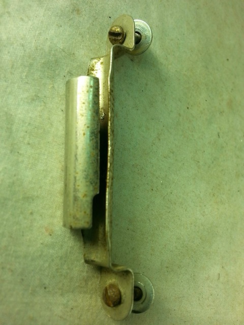 Slingerland Marching Snare Drum Key Holder Mount Nickel Parade Vintage 50s 2 5/8 — main photograph
