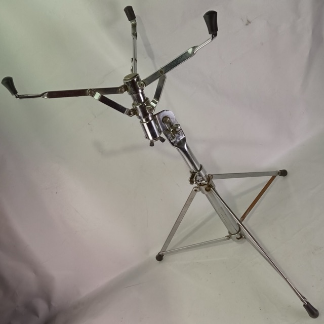Gretsch"Buck Rogers"Snare Drum Stand Tripod Chrome Vintage 60s Walberg&Auge/W&A — main photograph