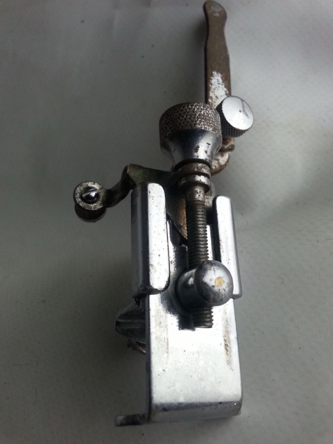 Slingerland Radio King 3Pt Throw-Off Strainer Chrome Vintage 40s Student Model* — main photograph