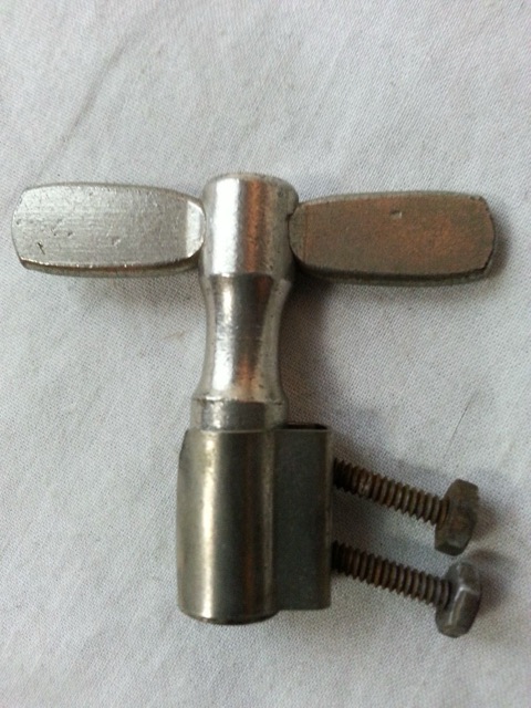 Gretsch Snare Drum Key+Holder Mount Nickel Vintage 40-50s Round Badge USA RB* — main photograph