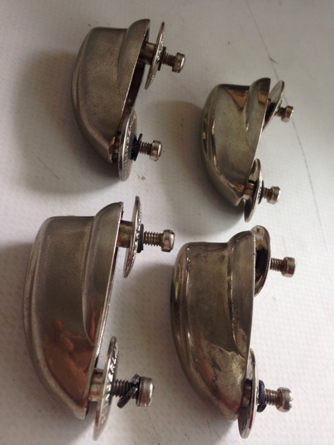 Slingerland Sound King Tom/Snare Drum Lugs (1) Nickel Vintage 50s* — main photograph