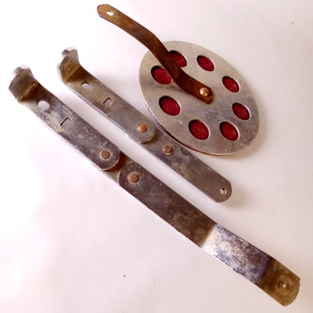 Slingerland Radio King Red Felt Bass Drum Muffler Parts Lot Clamp-On Hoop-Mount — main photograph