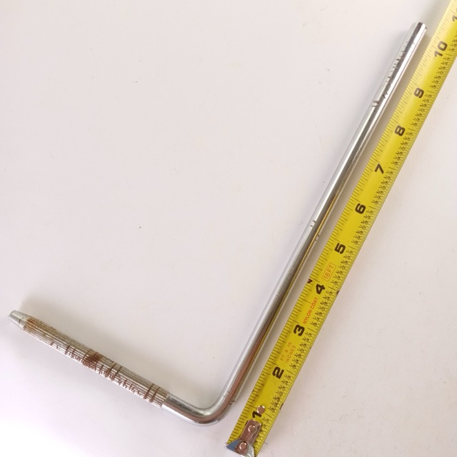 Ludwig Cymbal L-Arm Rod Chrome Bass Drum Post-1967 Straight Knurling 3/8x5.25x10 — main photograph