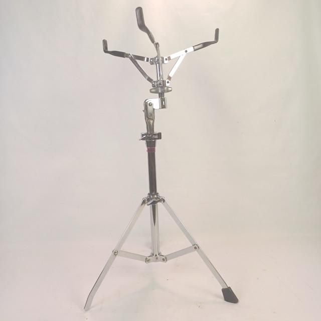Ludwig Snare Drum Stand Chrome Vintage 90s + Slingerland-Style Basket — main photograph
