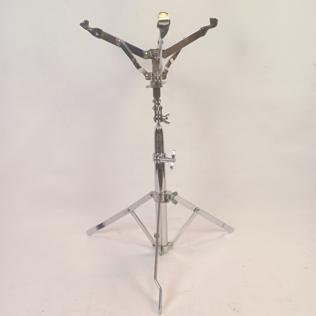 Ludwig "Hercules" #1364 Snare Drum Stand 1964 Chrome Single-Braced Legs Chicago — main photograph